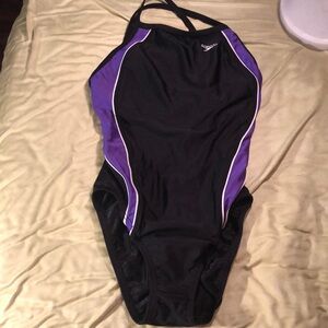 Speedo 1 piece swimsuit 8/ black and purple with white piping/crisscross straps